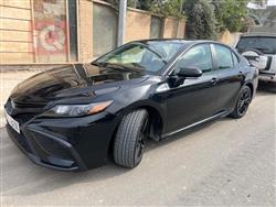 تۆیۆتا کامری